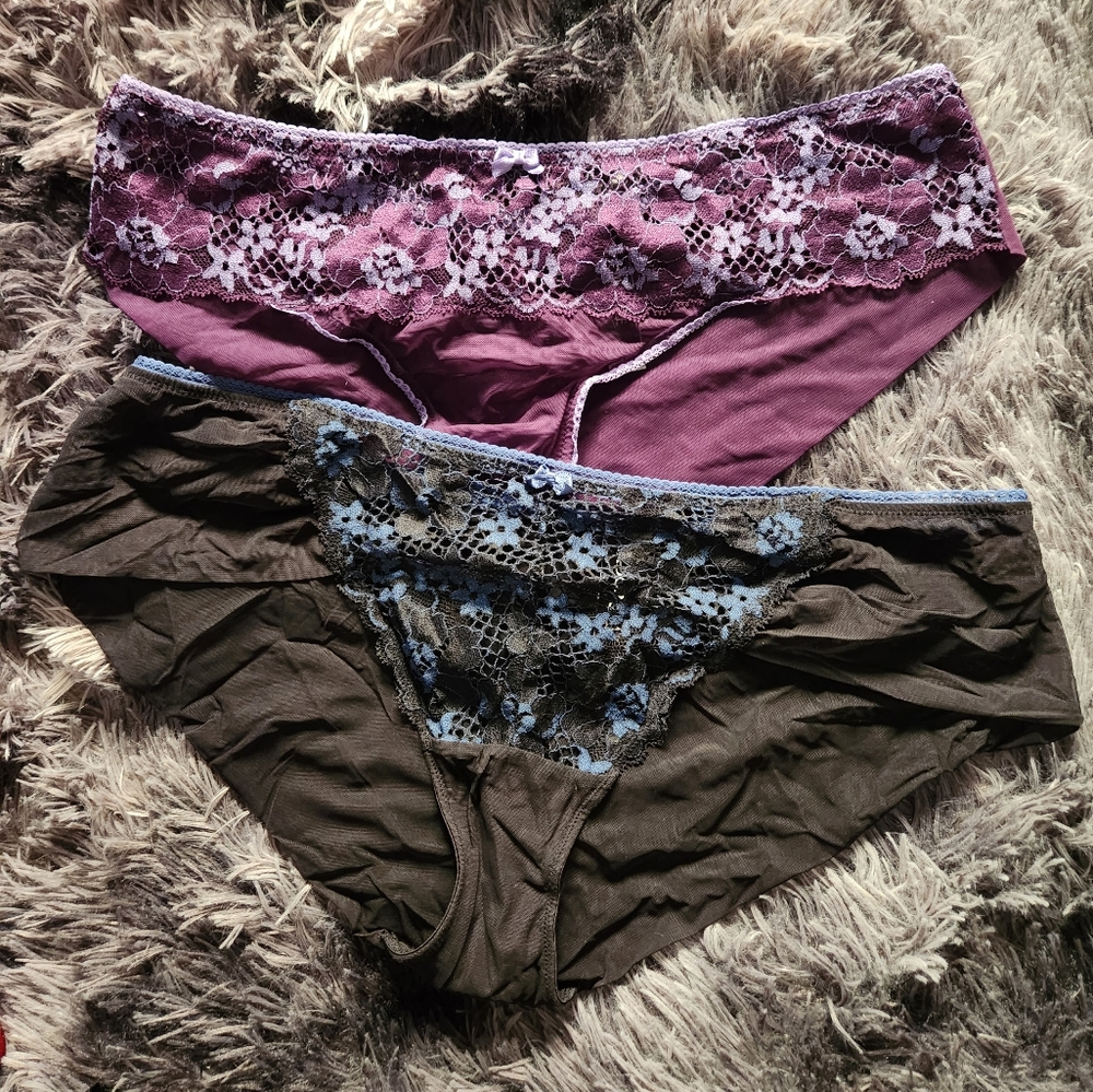 Adore Me 2pc set.